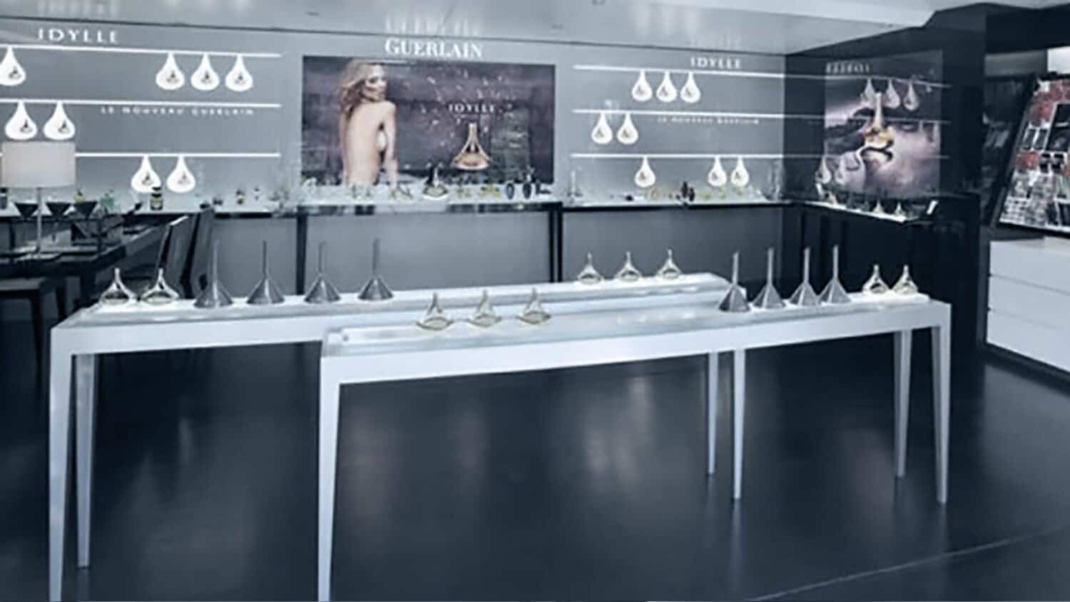 guerlain_roadshow_promotion_tour