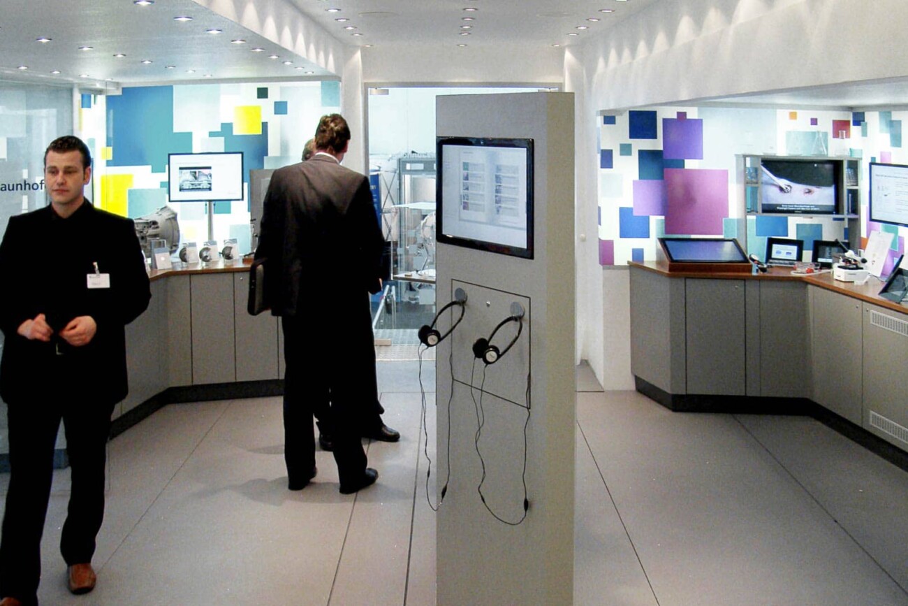 live_communications_roadshow_mobil
