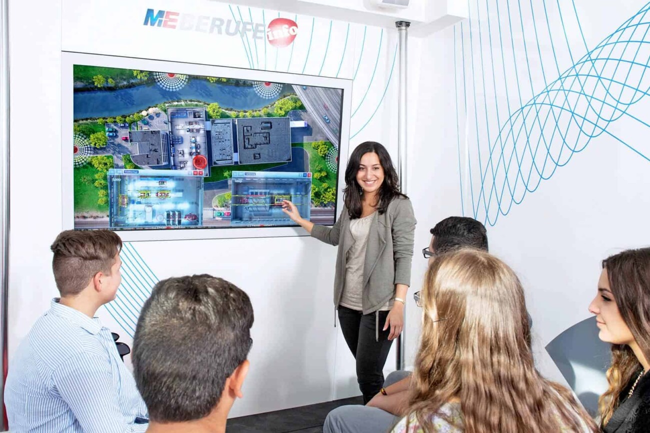 spaceliner_jumbo_infotruck_iw-medien