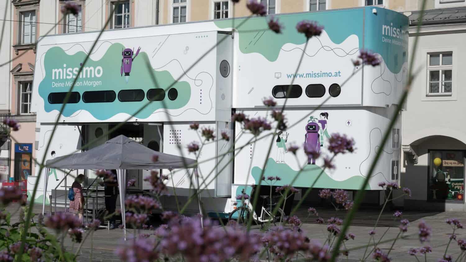 roadshow_intotruck_ars
