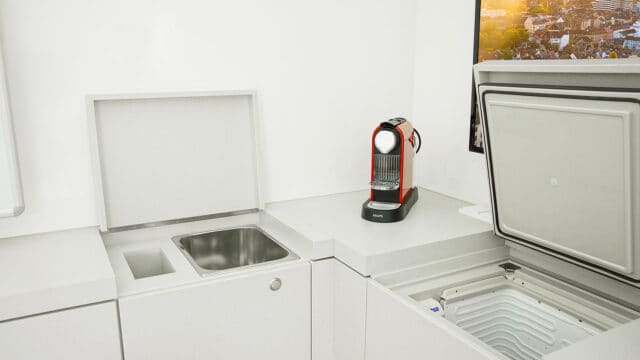 CityStar – the 100% drive-it-yourself info vehicle 7 produktberatung infomobil