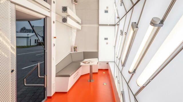 Exklusiver Mobiler Showroom: Der Inspire CS setzt neue Maßstäbe 12 leuchten roadshow b2b